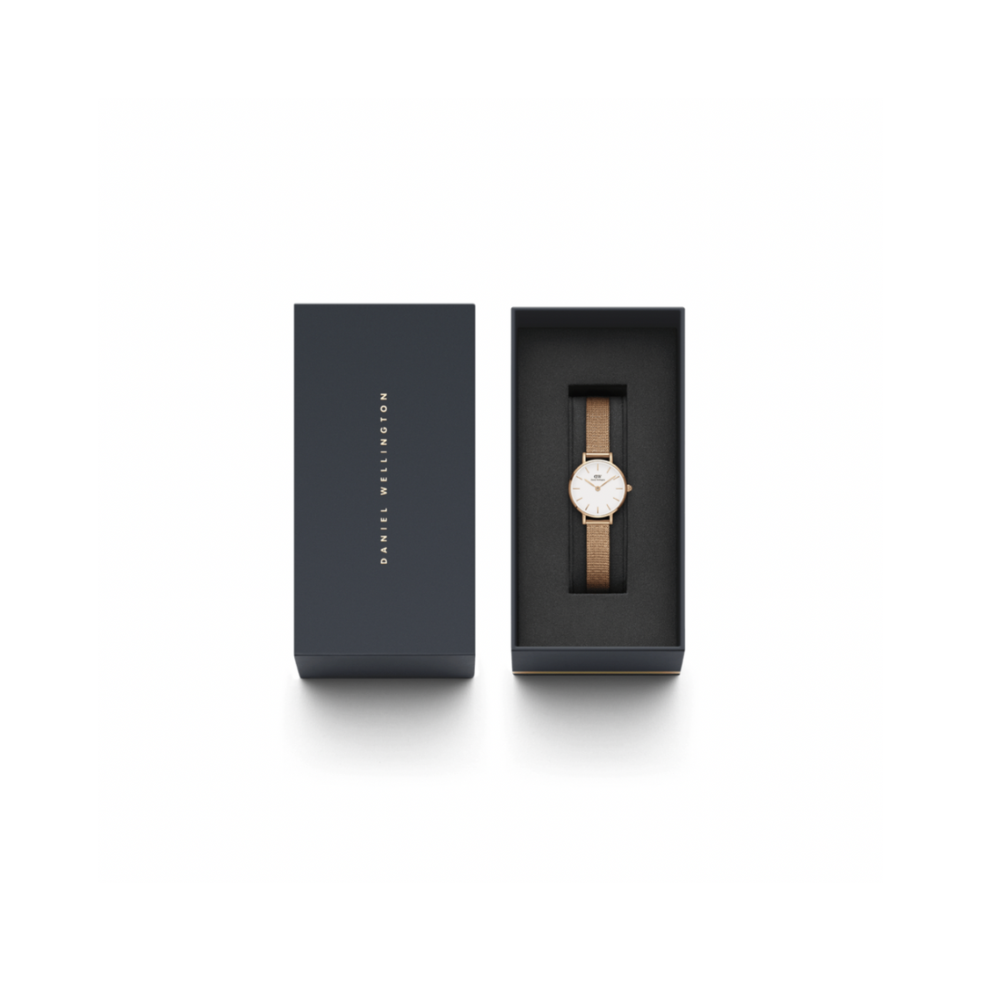 The Signature · 03 — Gold Mesh